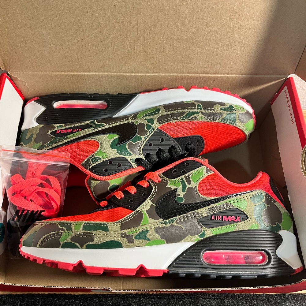 Size 10.5 reverse duck camo Air max